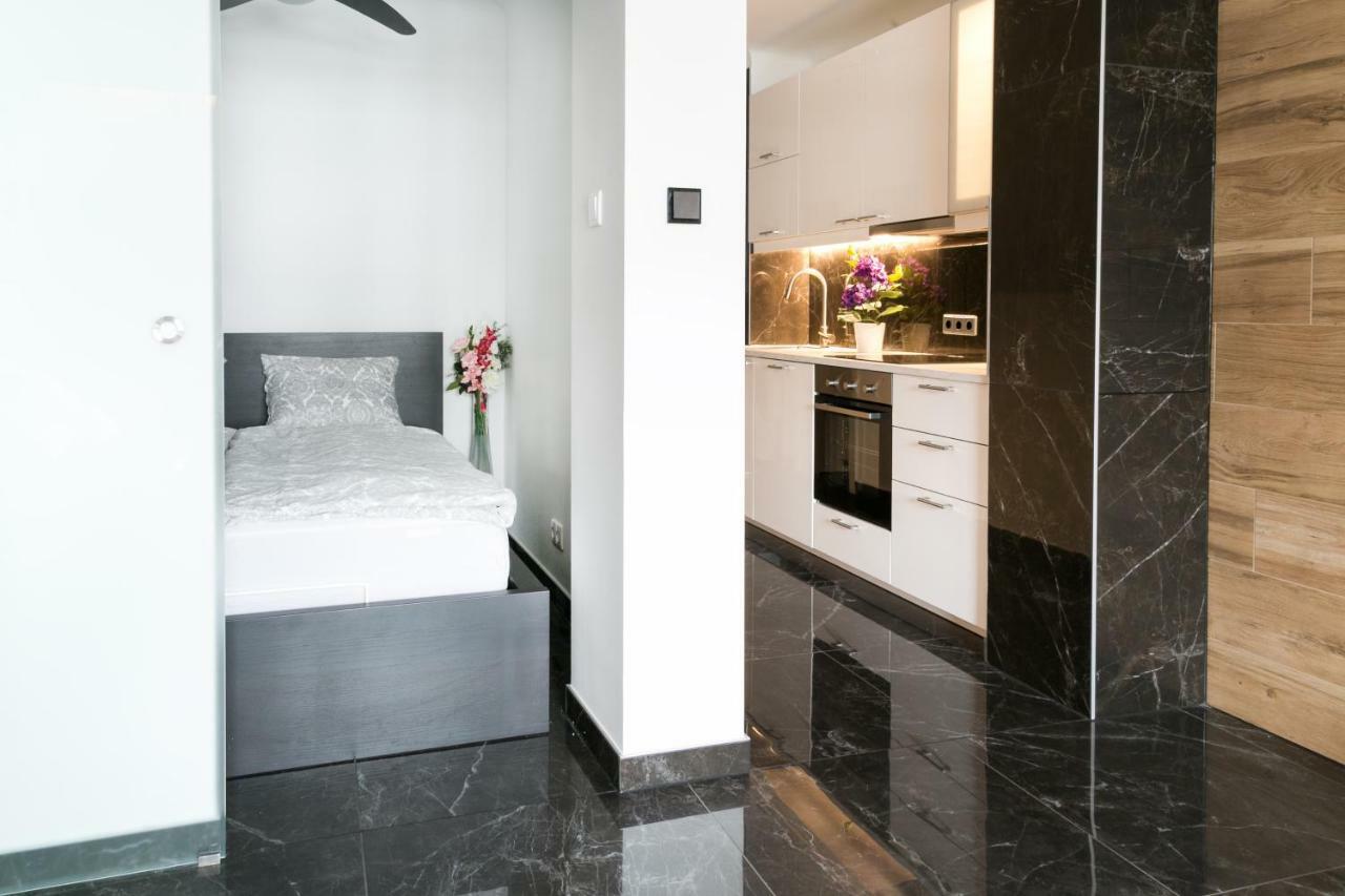 Supreme Vienna Studio Appartement Buitenkant foto