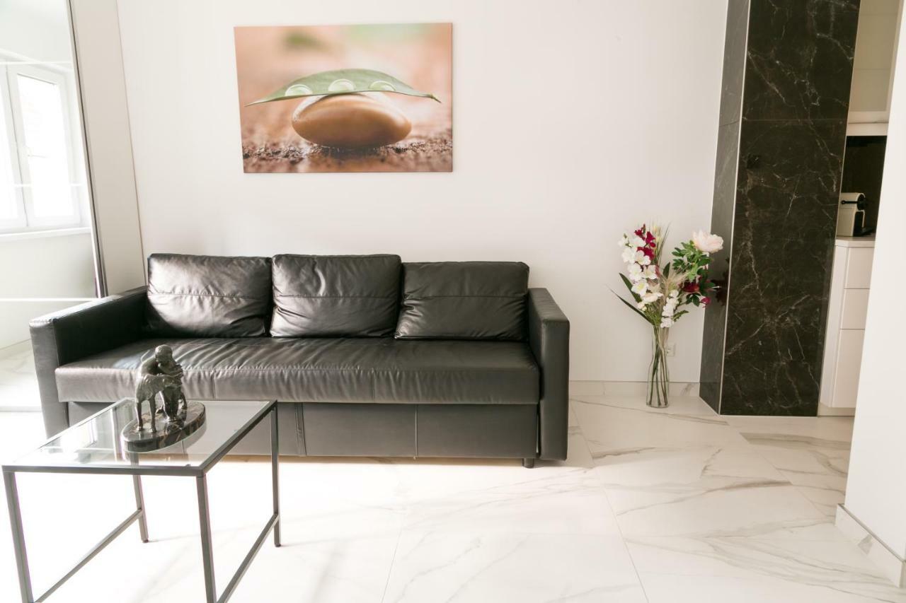 Supreme Vienna Studio Appartement Buitenkant foto