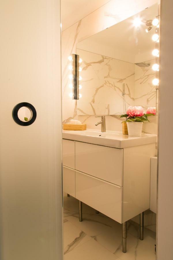 Supreme Vienna Studio Appartement Buitenkant foto