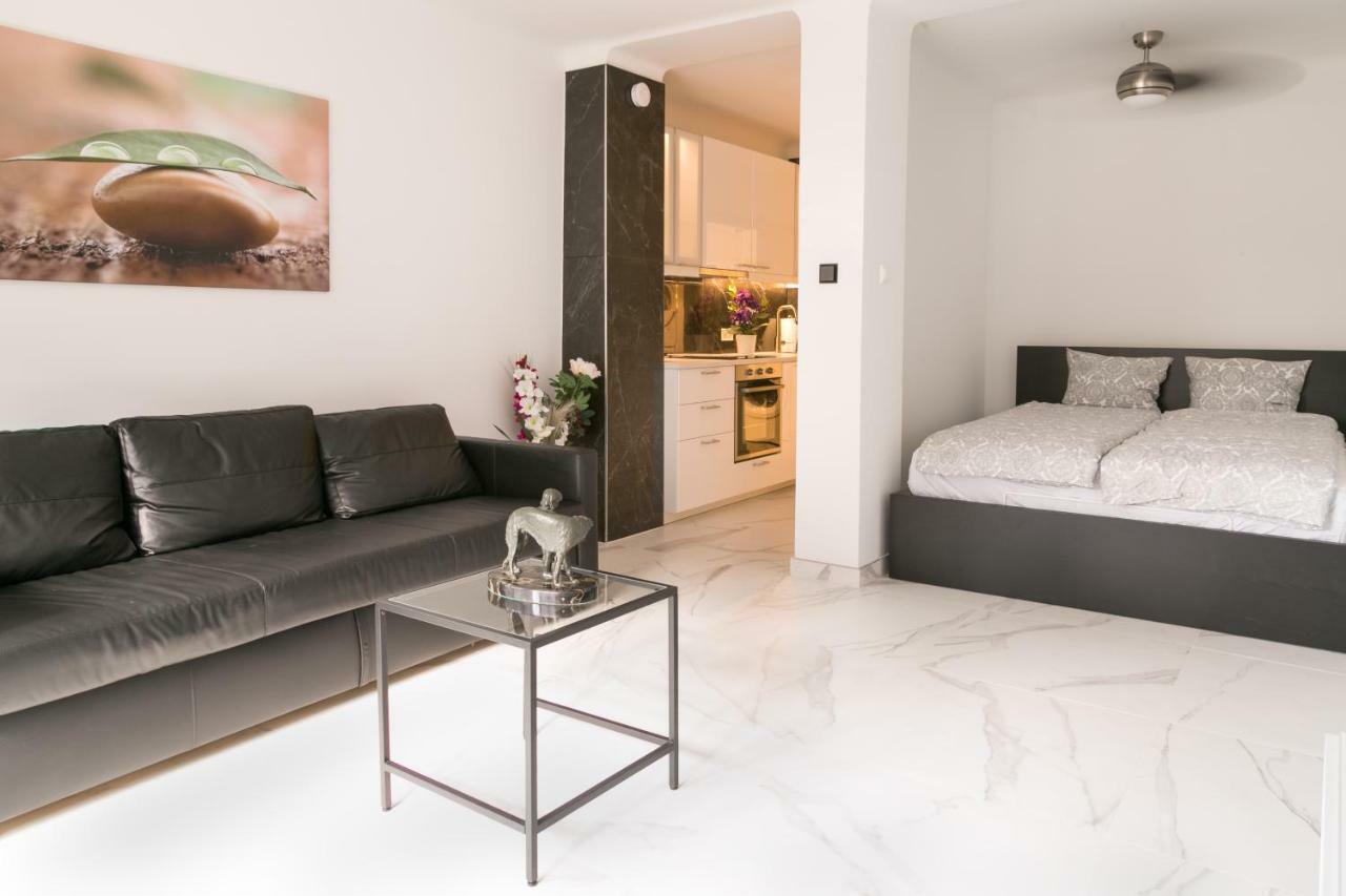 Supreme Vienna Studio Appartement Buitenkant foto
